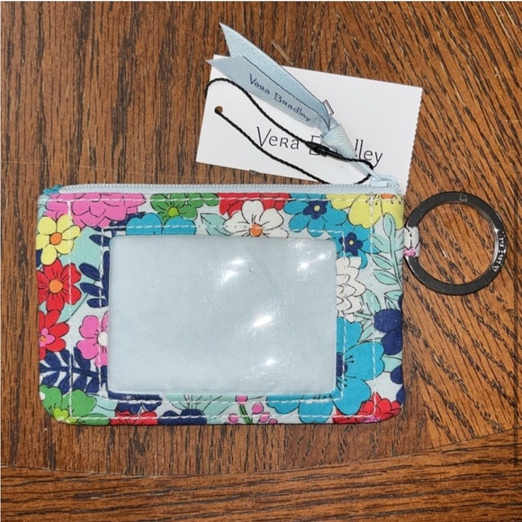 🌺2 FOR 1 PRICE VERA BRADLEY ZIP ID CASE🌺 - Picture 5 of 7